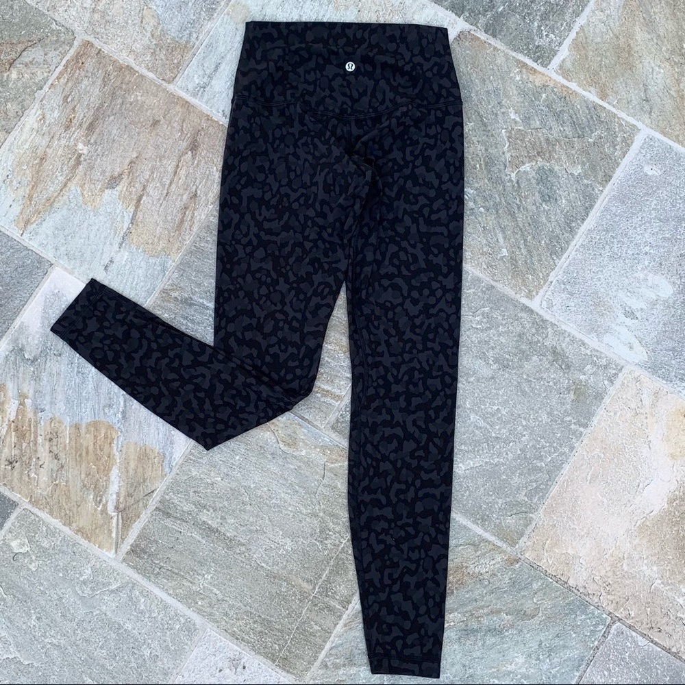 Lululemon Align 28” leggings. Gray/black Leopard